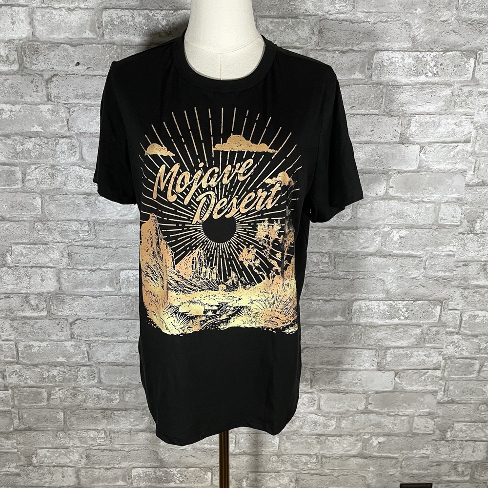 Zoe + Liv Women's "Mojave Desert" Short Sleeve Graphic T-Shirt-Black Size Large